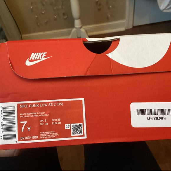 Nike Low Dunk - Picture 11 of 12